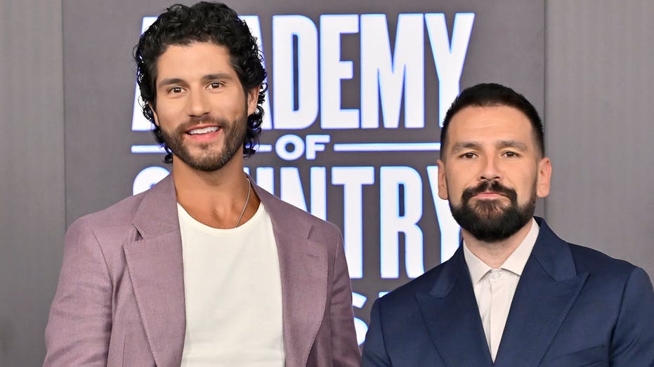 Country duo Dan + Shay nearly broke up at height of success when their communication faltered Country duo Dan + Shay nearly broke up at height of success when their communication faltered