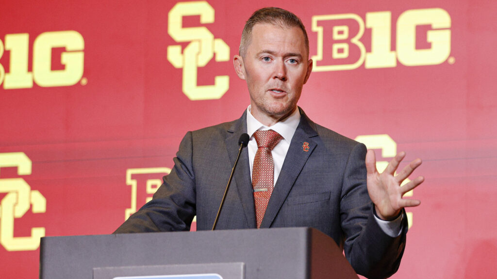 Trojans HC Lincoln Riley makes telling admission about new USC DC Gary Patterson