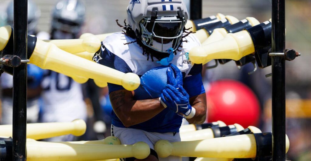 Eagles sign former Cowboys running back to practice squad Eagles sign former Cowboys running back to practice squad
