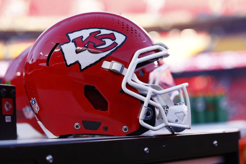 Chiefs Suffer Fresh Injury Blow as Key Player Misses Practice Before Broncos Clash Chiefs Suffer Fresh Injury Blow as Key Player Misses Practice Before Broncos Clash