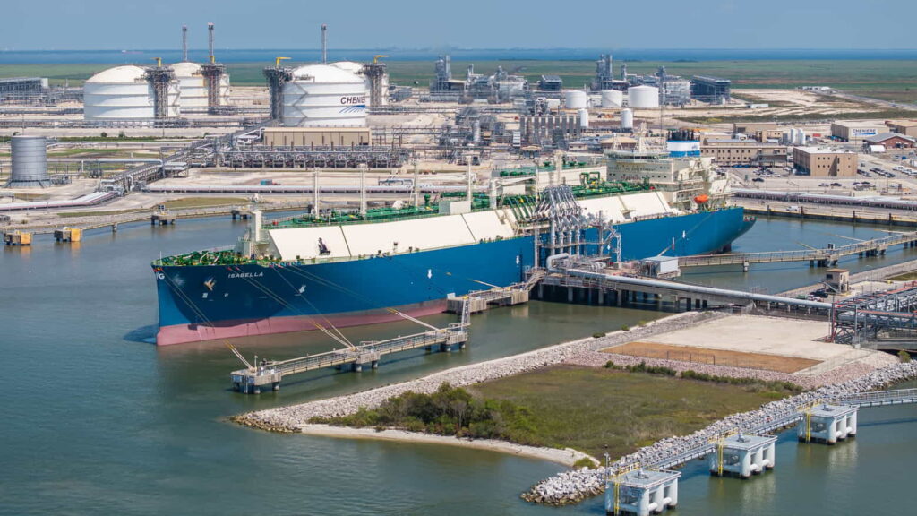 First US LNG cargo puts Equinor on course to double global portfolio by decade-end