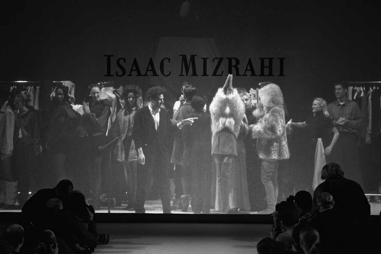 Isaac Mizrahi Fall 1994 Ready-to-Wear Isaac Mizrahi Fall 1994 Ready-to-Wear