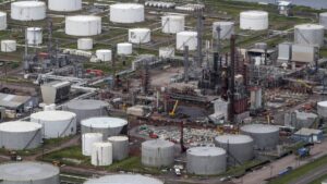 Oil Majors Seek Bigger Bargaining Power in Labor Disputes