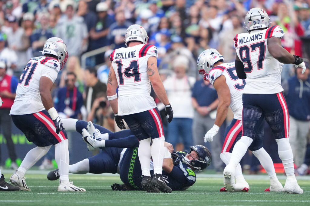 Sam Darnold exits with hip injury in Seahawks injury scare — one drive into season