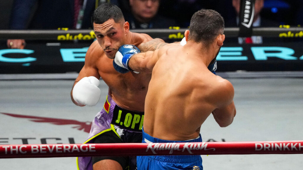 Jai Opetaia scores brutal knockout of Noel Mikaelian to cruiserweight titles, calls out David Benavidez