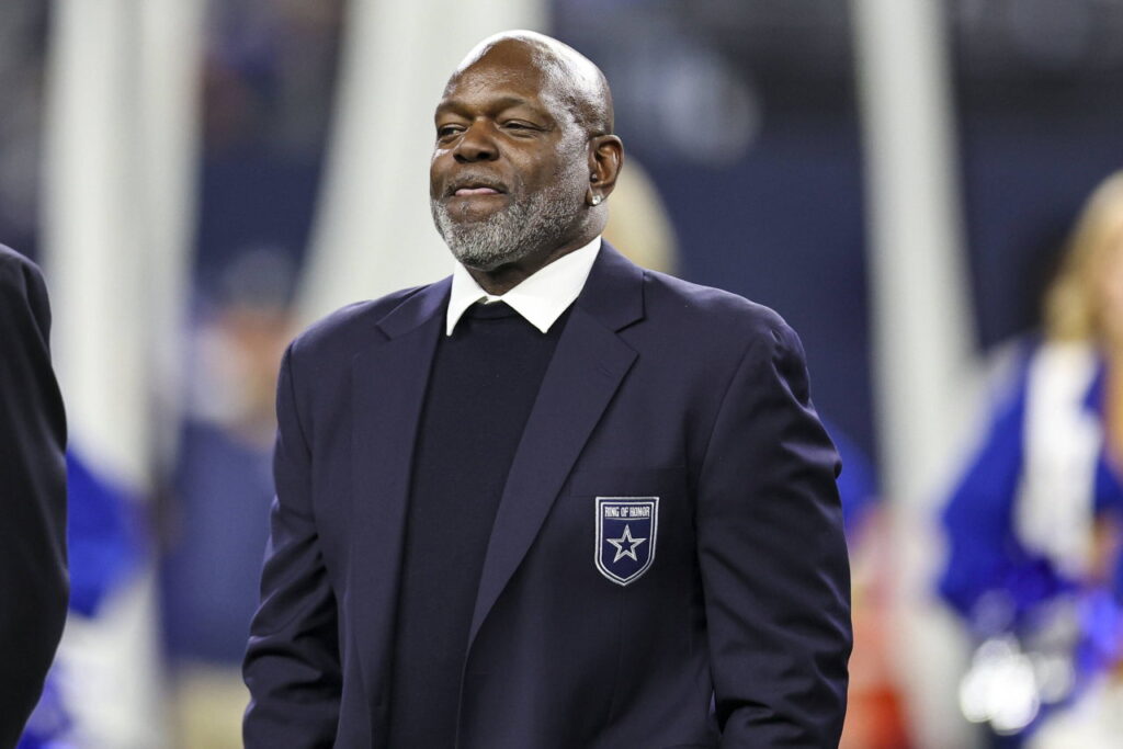 Cowboys Legend Emmitt Smith to Be Inducted Into Florida-Georgia Hall of Fame