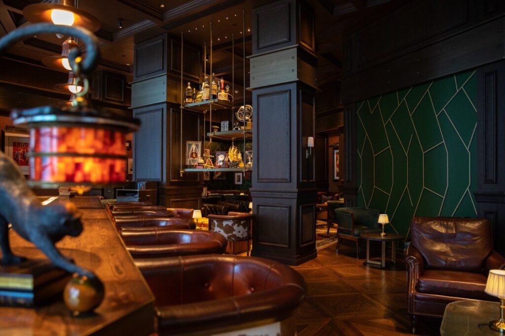 Speakeasy society: NYC’s hush-hush bars blend Prohibition-era mystique with clever cocktails Speakeasy society: NYC’s hush-hush bars blend Prohibition-era mystique with clever cocktails