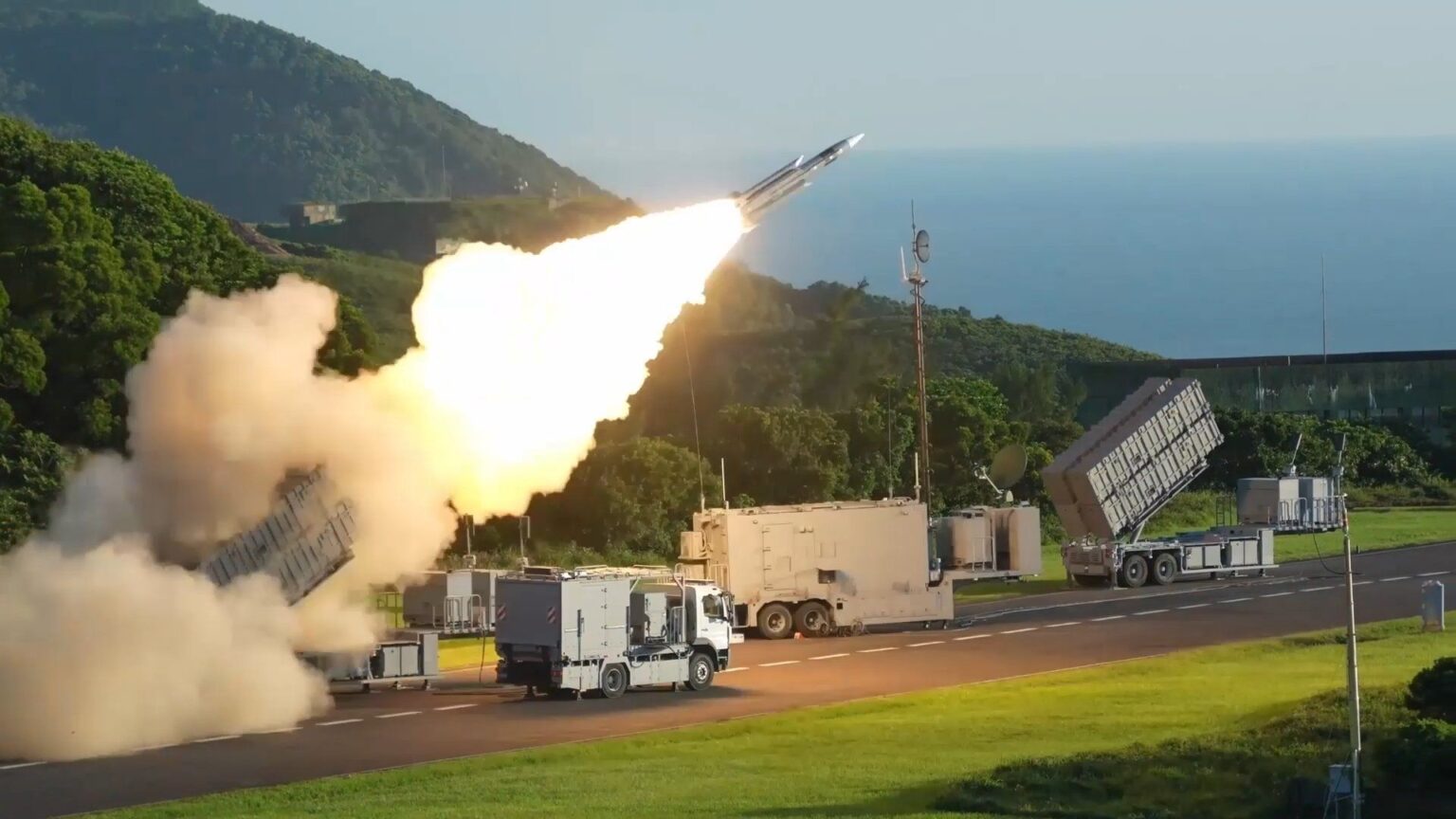 Taiwan flexes military capabilities ahead of Trump-Xi talks Taiwan flexes military capabilities ahead of Trump-Xi talks