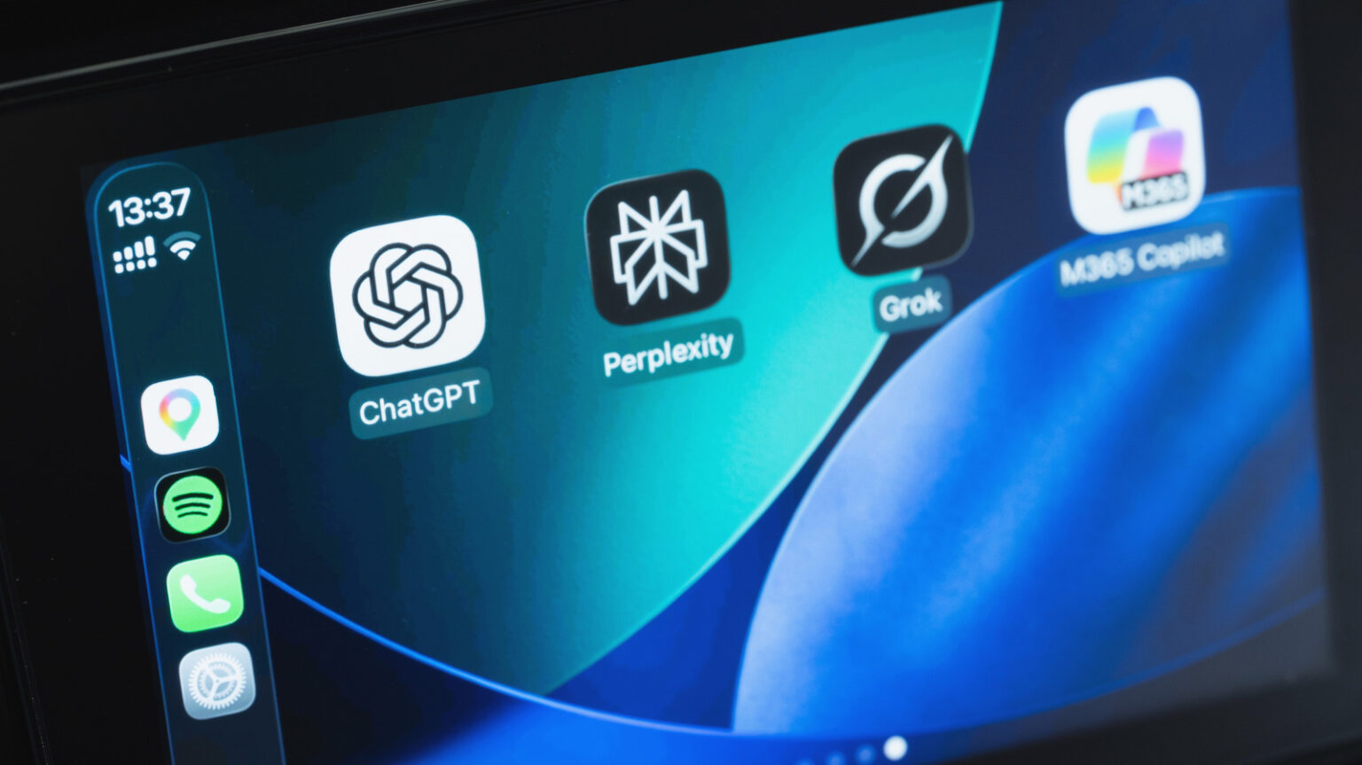 Which major chatbot apps work with CarPlay? Which major chatbot apps work with CarPlay?