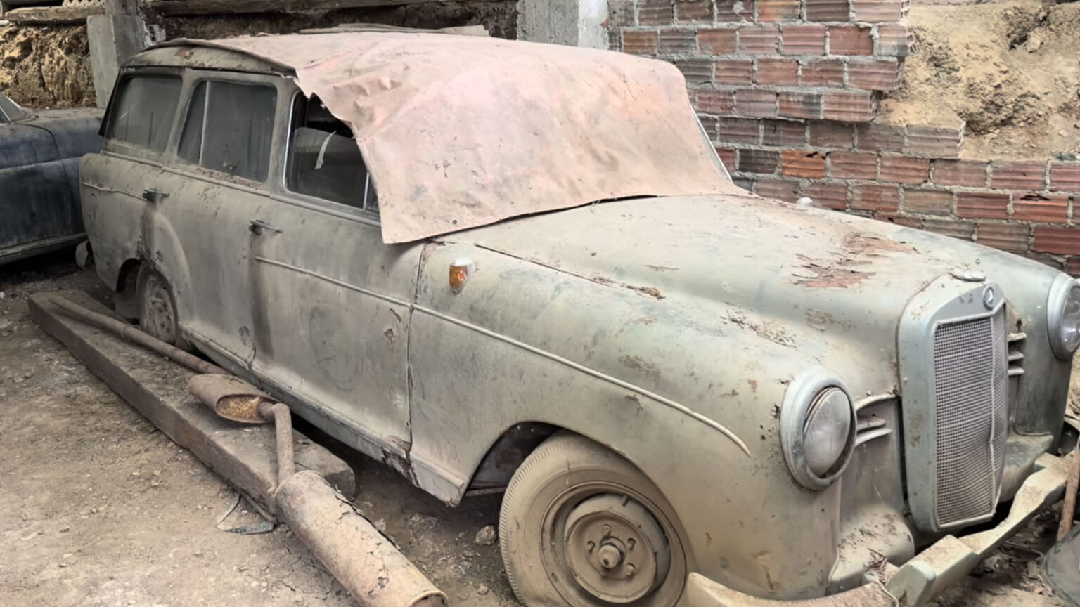 YouTube Explorers Discover A Classic Car Graveyard Lost To Time