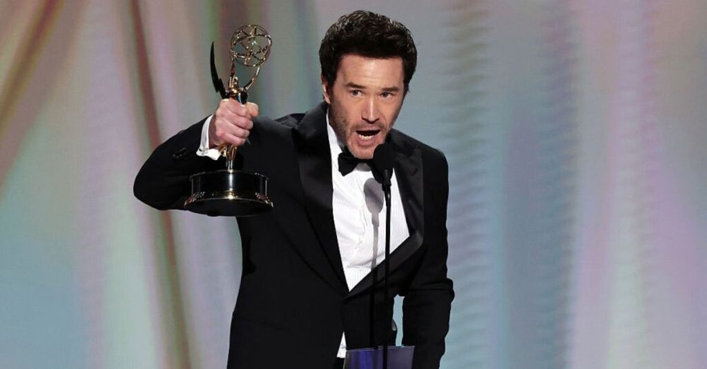 Emmy Winner Tom Pelphrey Gives God Glory for ‘My Life and My Sobriety’ in Acceptance Speech