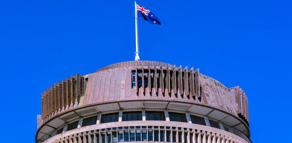 NZ election poll watch: minor parties gain as Labour and National slide