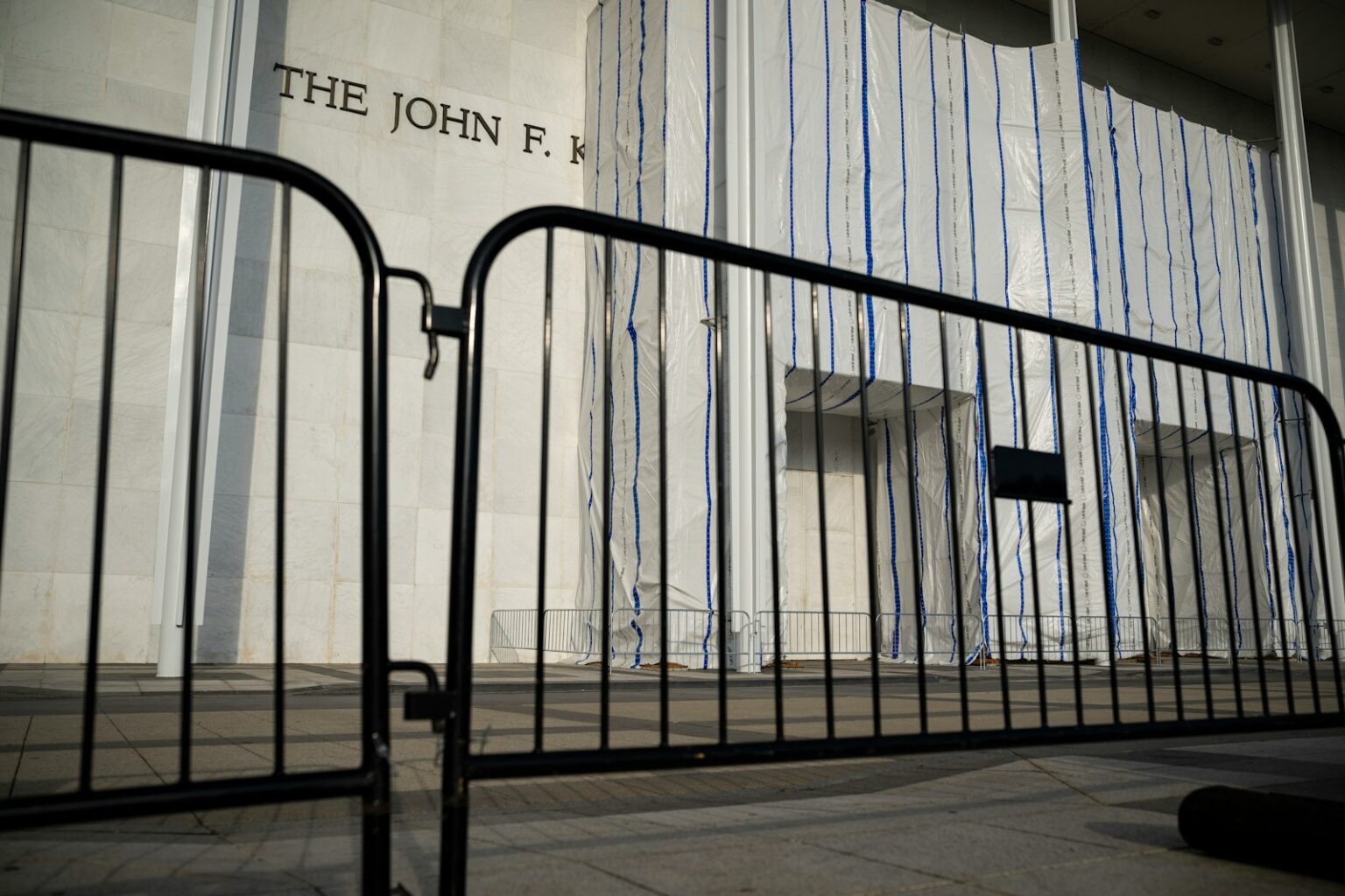 One Republican Blocks Attempt to Save Kennedy Center From Trump