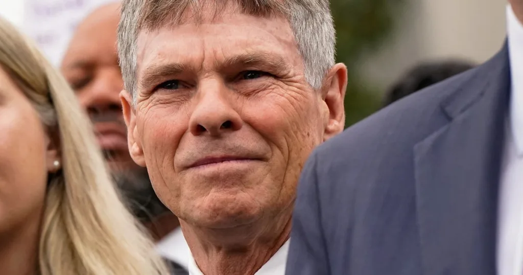 Judge permanently dismisses David Hearn Reflecting Pool indictment Judge permanently dismisses David Hearn Reflecting Pool indictment