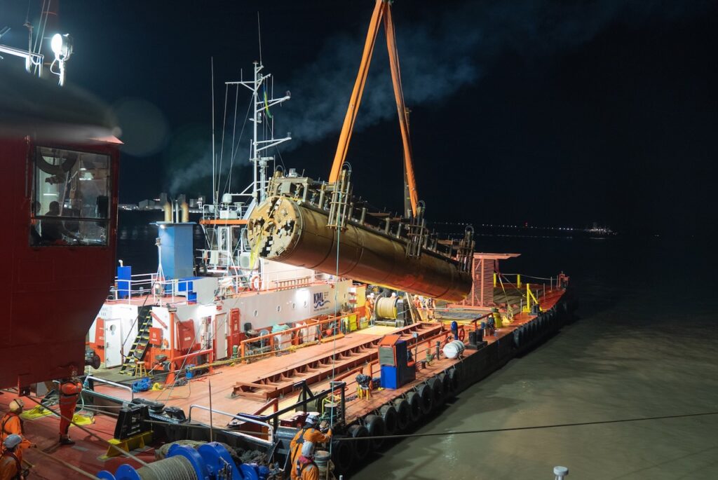 Fish tunnel breakthrough at Hinkley Point C