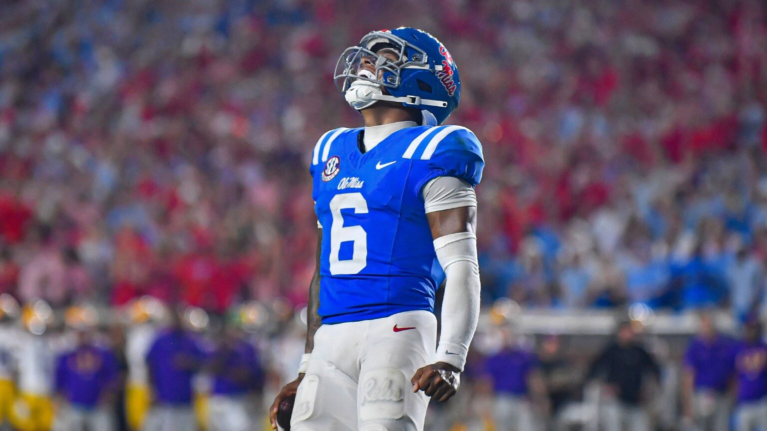 Grading the top 25 college football quarterbacks entering October