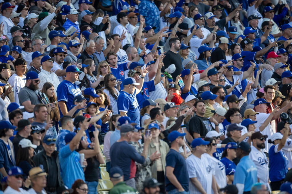 Dodgers’ Fans Empty Stands Midways After Team’s Disappointing Performance vs Braves Dodgers’ Fans Empty Stands Midways After Team’s Disappointing Performance vs Braves