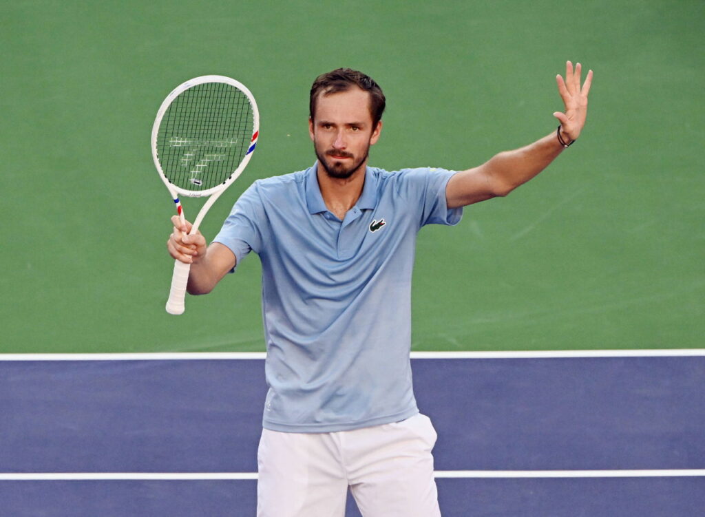 Daniil Medvedev Disqualified From China Open Semi-Final After Hitting Fan With Ball, Apologizes Later