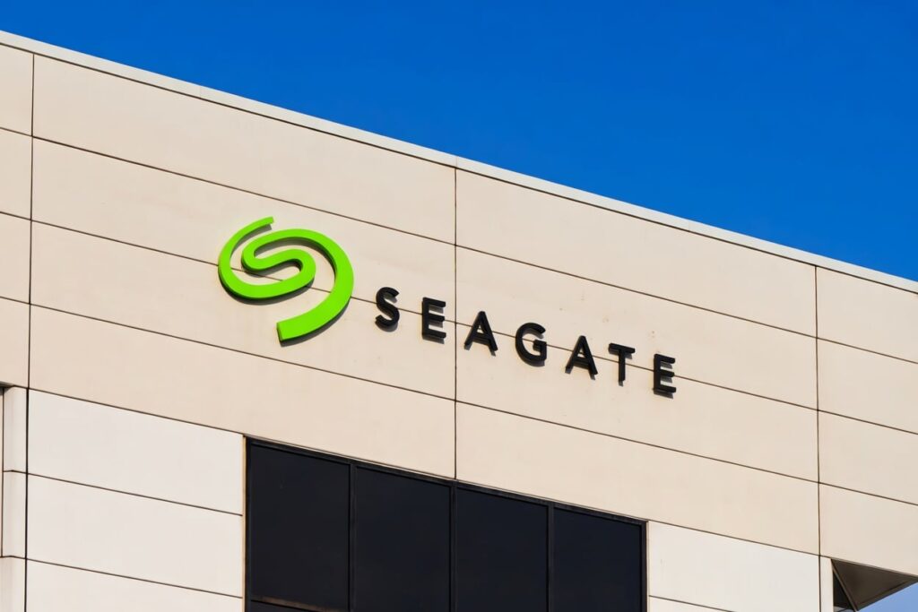 Toshiba Fires Back at Seagate Takeover Rumors Over TDK Deal