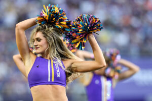 3 Vikings Trade Options After Losing the LG1 to a Season-Ending Injury