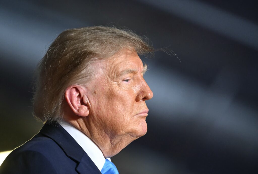 White House denies Trump wants to let Iran bomb California cities White House denies Trump wants to let Iran bomb California cities