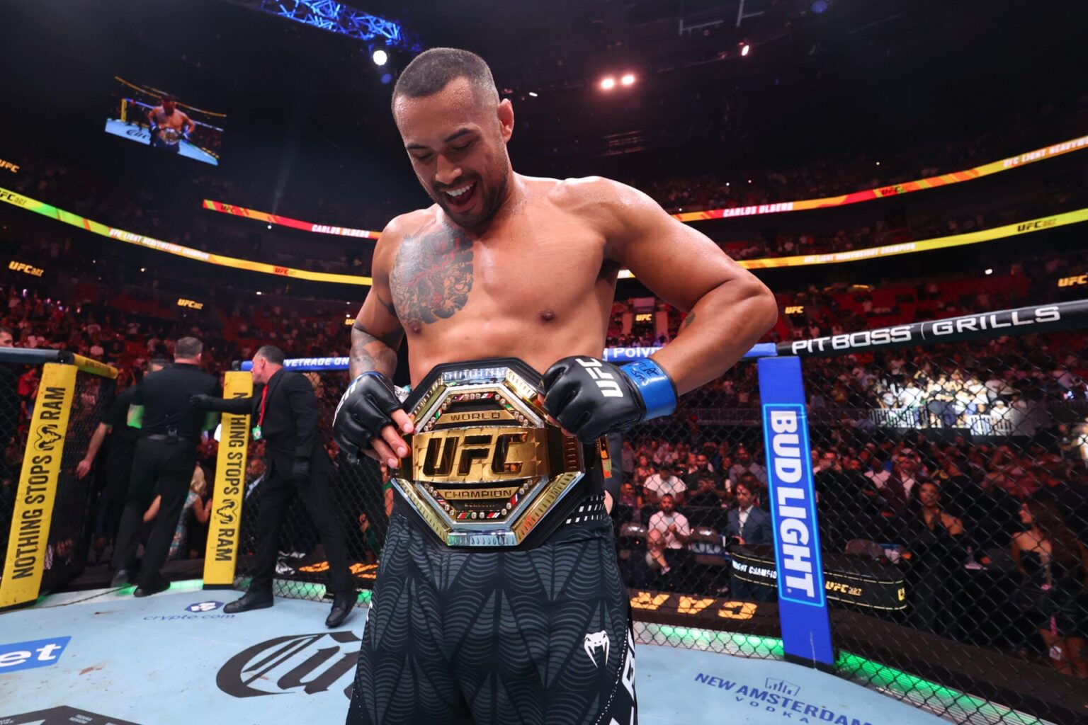 UFC may get teammate vs teammate title fight after new main event makes contender change his stance UFC may get teammate vs teammate title fight after new main event makes contender change his stance