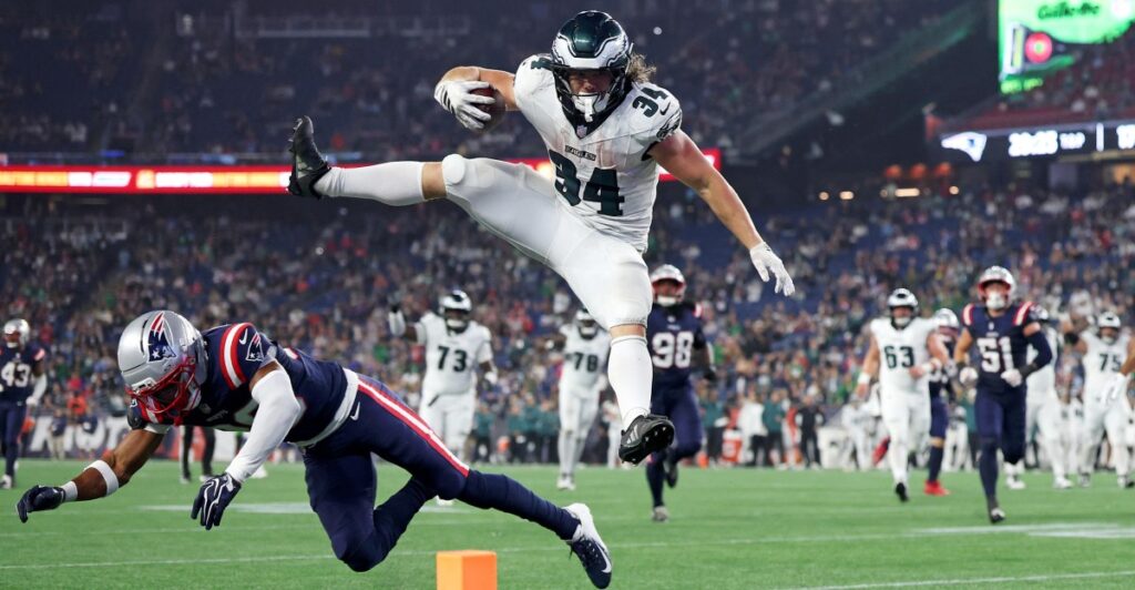 Eagles roster news: Carson Steele and Jake Majors promoted from the practice squad Eagles roster news: Carson Steele and Jake Majors promoted from the practice squad