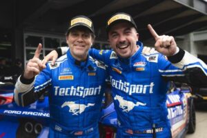 Frankie Muniz wins GT4 America championship with co-driver Tyler Stone