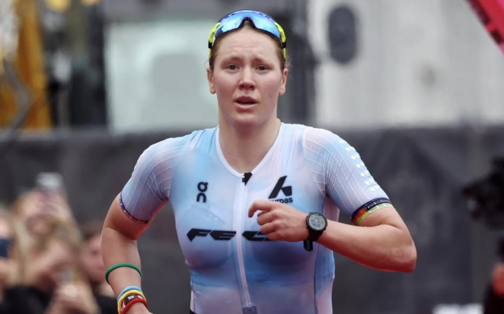 [VIDEO] Ironman World Championship: the shocking footage of collapsing Solveig Løvseth