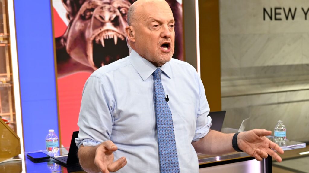 Jim Cramer says don’t give up on this unpredictable market. Here’s why Jim Cramer says don’t give up on this unpredictable market. Here’s why