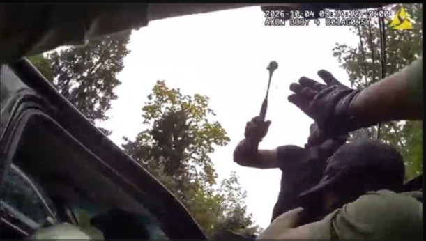 Illegal Honduran migrant allegedly attacks ICE agents with hammer during NJ traffic stop: feds Illegal Honduran migrant allegedly attacks ICE agents with hammer during NJ traffic stop: feds
