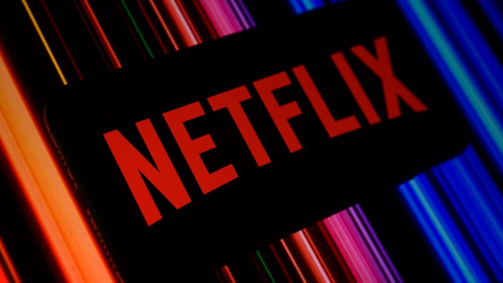 Netflix posts third-quarter earnings beat, but shares fall on advertising and revenue guidance Netflix posts third-quarter earnings beat, but shares fall on advertising and revenue guidance