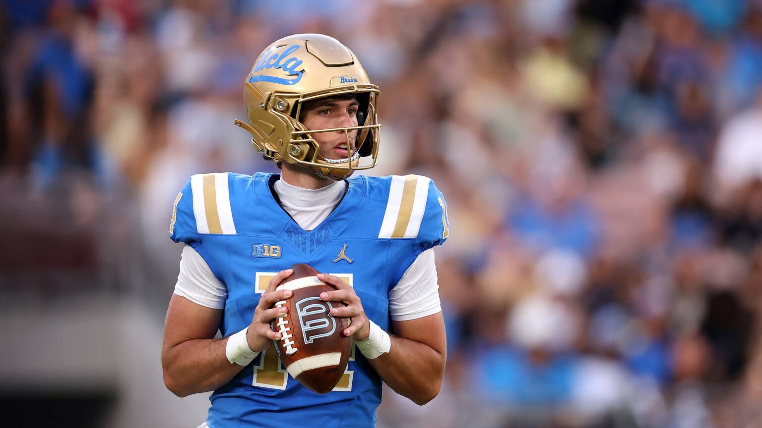 Big Ten power rankings: Unbeaten UCLA knocking on Ohio State’s door Big Ten power rankings: Unbeaten UCLA knocking on Ohio State’s door