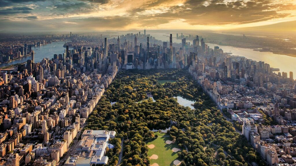Manhattan Luxury Market Booms as Wealthy Buyers Shrug Off Pied-a-Terre Tax