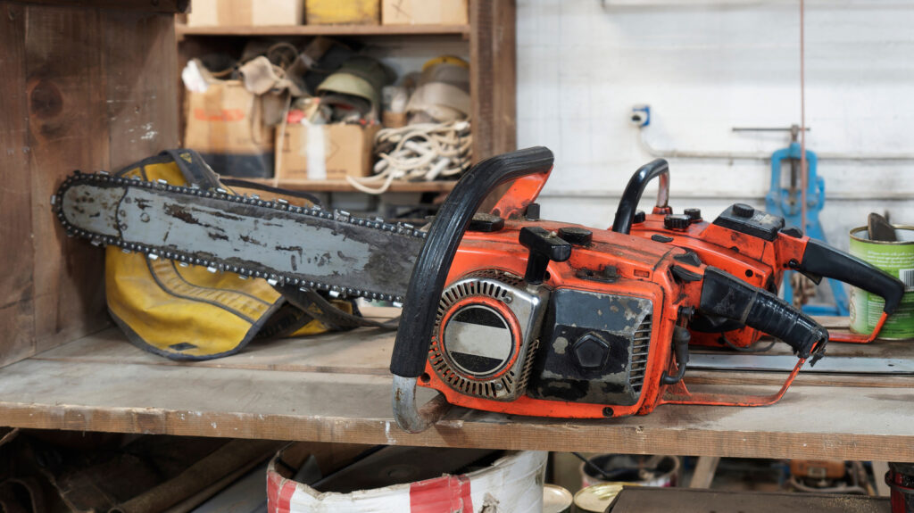 Should You Store Your Chainsaw Vertically Or On Its Side? Should You Store Your Chainsaw Vertically Or On Its Side?